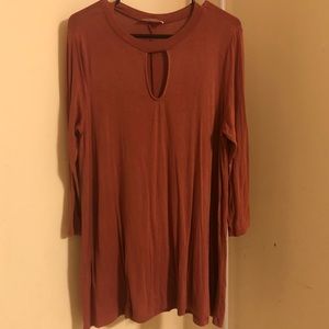 Blush dress with peep hole